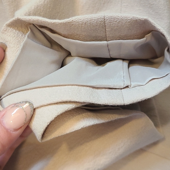 Ann Taylor Two Button Lined Blazer [size 6] - Picture 7 of 10